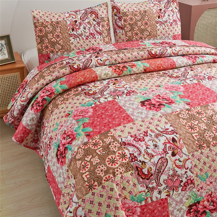 Soft sale bed quilt